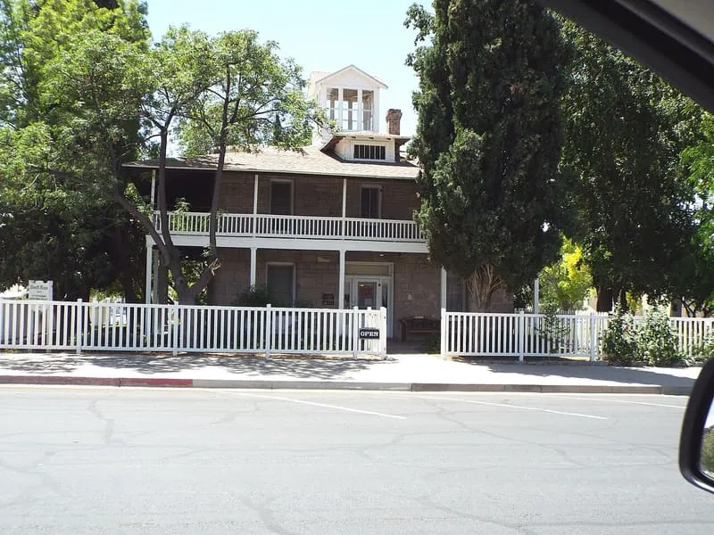 Bonelli House, photograph 2