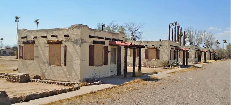 Buckhorn Baths Motel, photograph 3