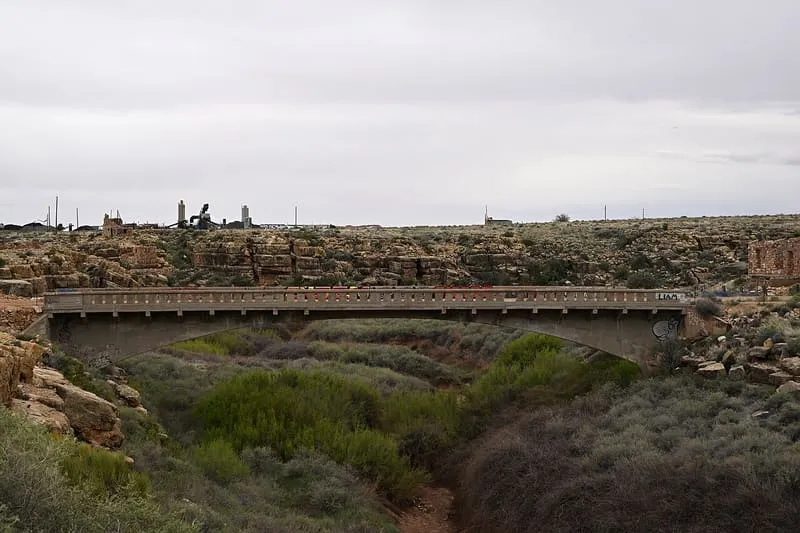 Canyon Diablo Bridge, photograph 3