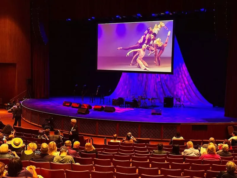 Chandler Center for the Arts, photograph 3