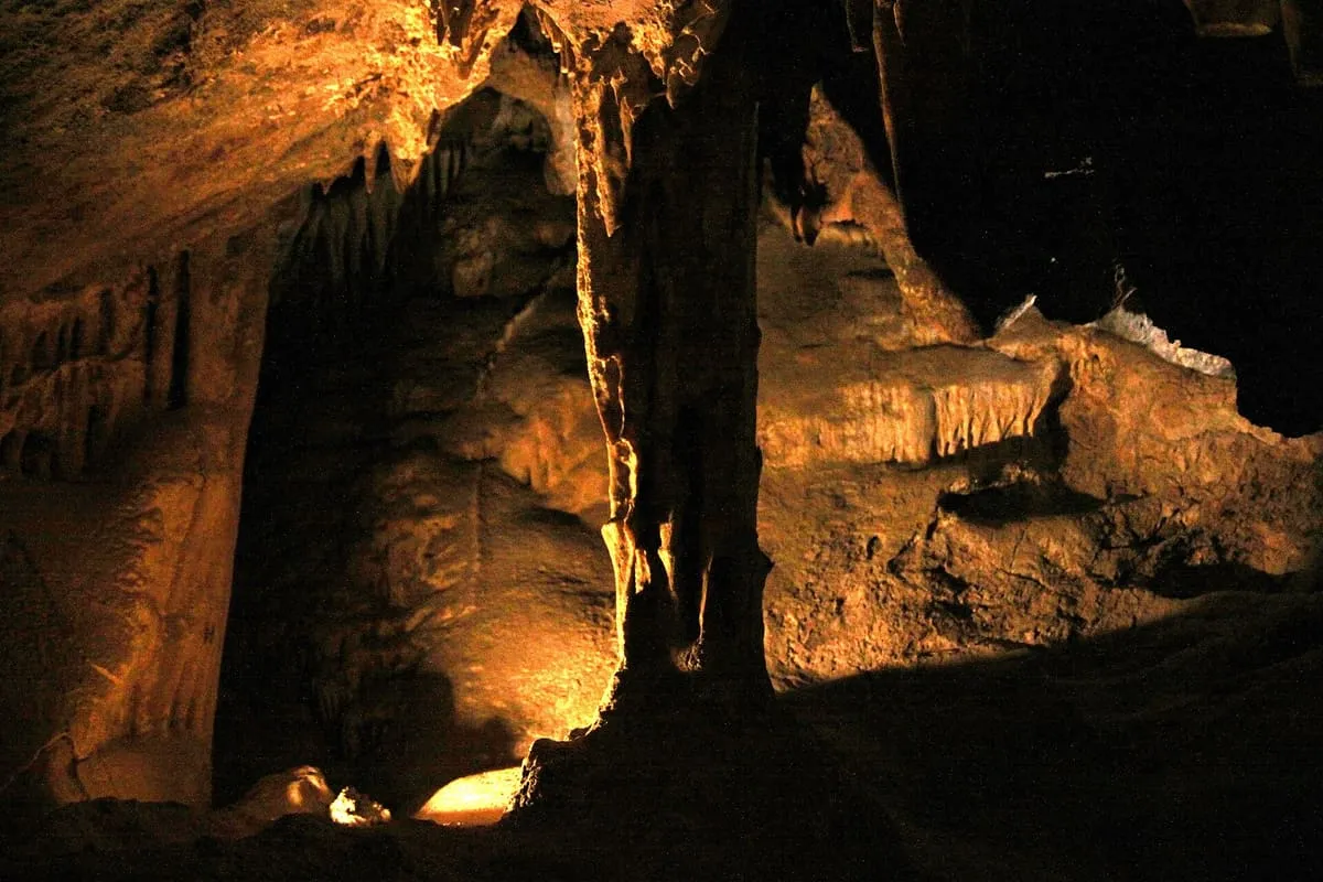 Colossal Cave Mountain Park