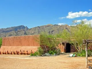 DeGrazia Gallery in the Sun, photograph 3