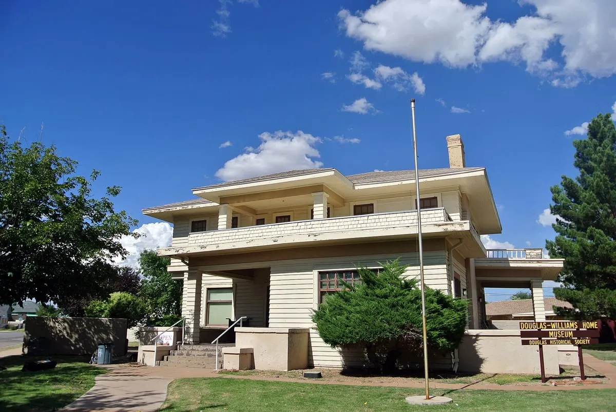 Douglas Williams House