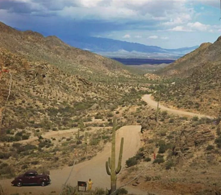Gates Pass, photograph 2