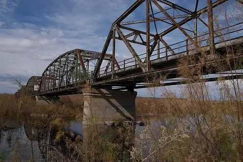 Gillespie Dam Bridge, photograph 3