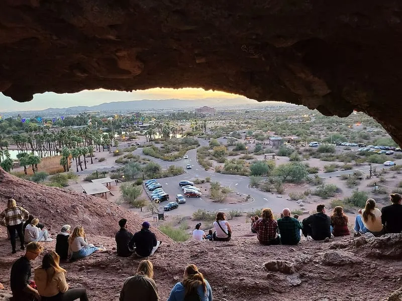 Hole-in-the-Rock (Papago Park), photograph 2