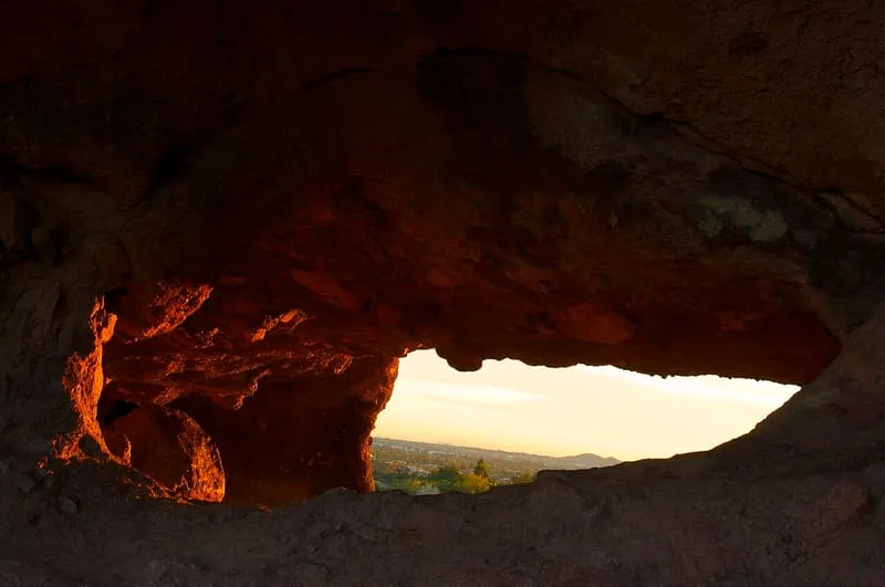Hole-in-the-Rock (Papago Park), photograph 3