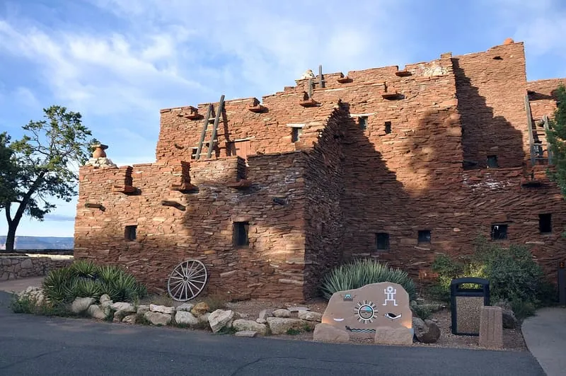 Hopi House, photograph 3