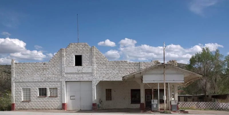 John Osterman Gas Station, photograph 2
