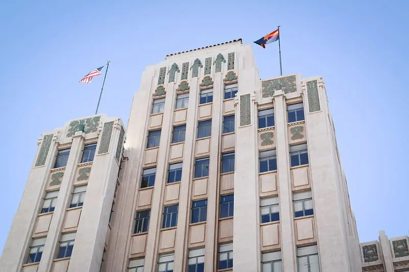 Luhrs Tower, photograph 2