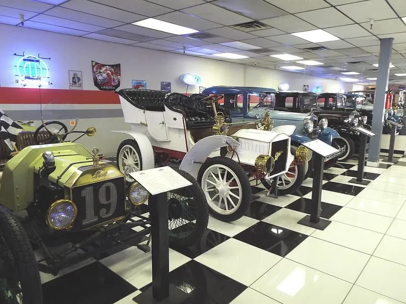 Martin Auto Museum, photograph 3