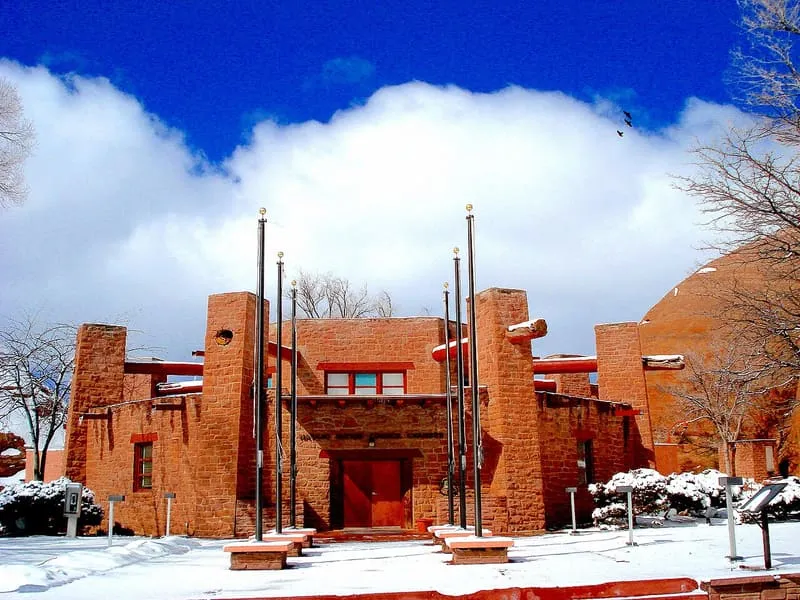 Navajo Nation Council Chamber, photograph 3