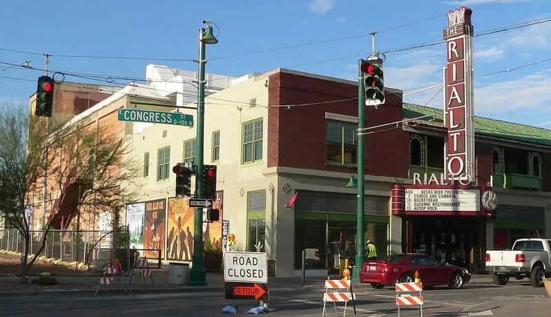 Rialto Theatre, photograph 2