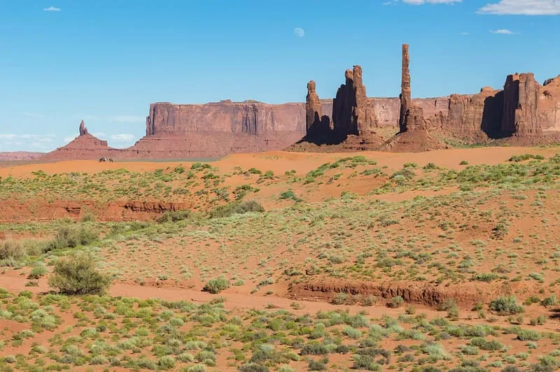 Rooster Rock Spire, photograph 2