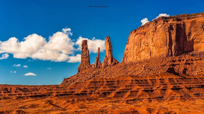 Three Sisters Spires, photograph 2