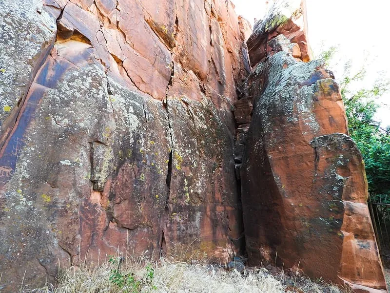 V-Bar-V Heritage Site, photograph 3