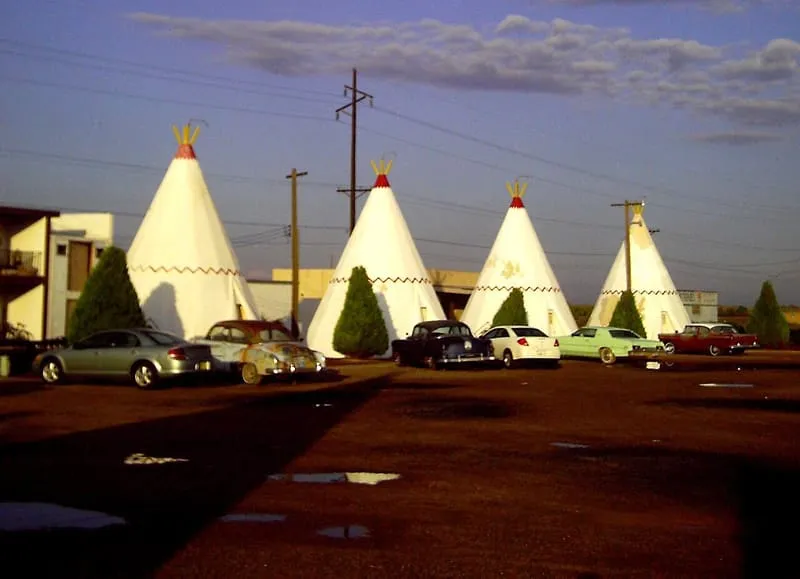 Wigwam Motel, photograph 2